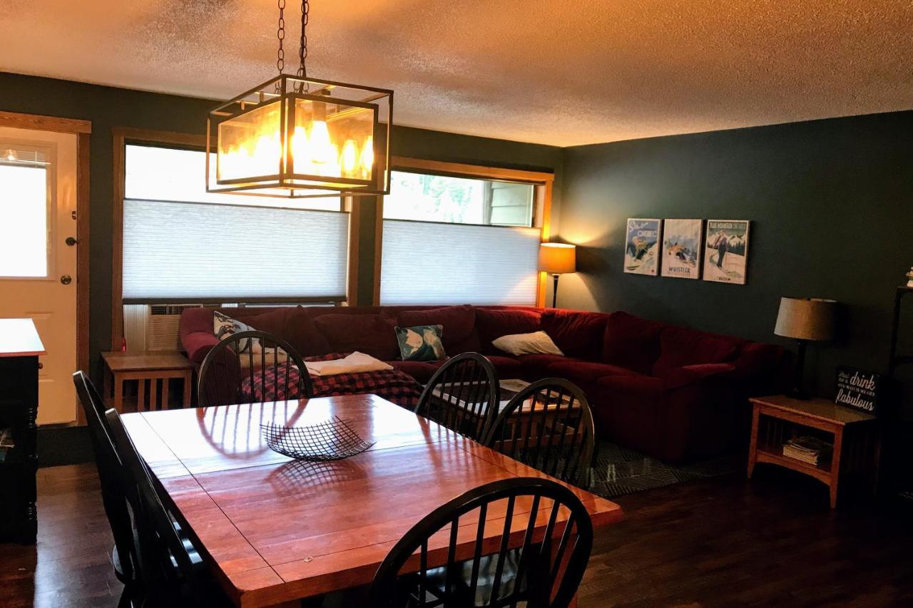 The Griz Inn By Park Vacation Management Fernie Eksteriør billede