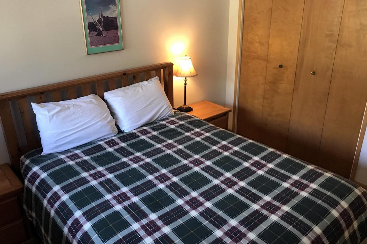 The Griz Inn By Park Vacation Management Fernie Eksteriør billede